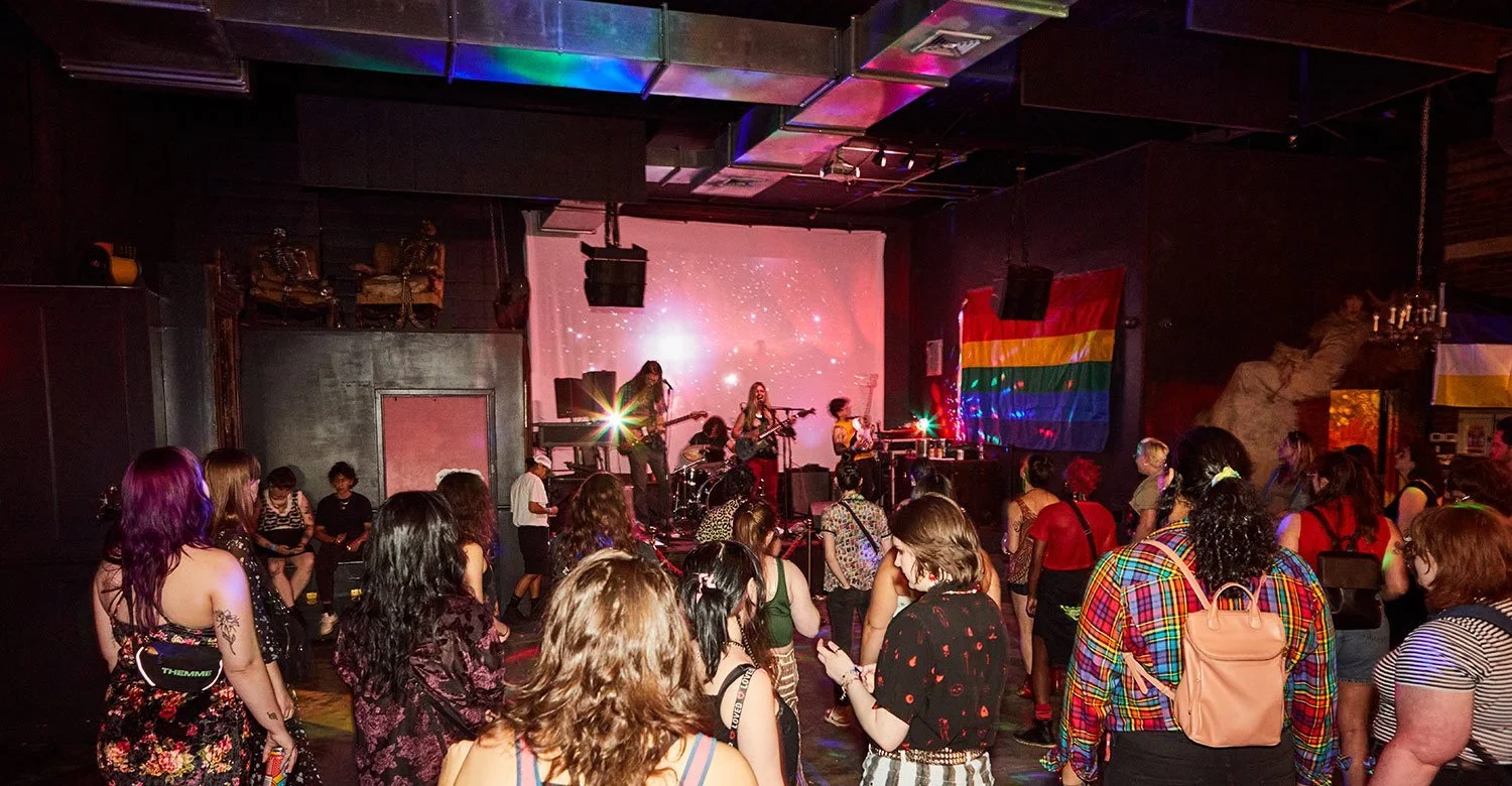 Yumshoq kokrak porno Porno tomosha qilish tanamni yoqotdi